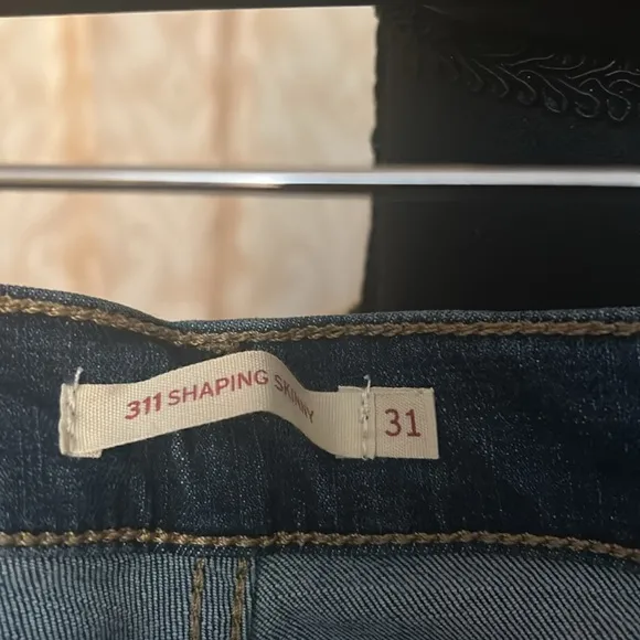 311 SHAPING SKINNY WOMEN'S JEANS SIZE 30
