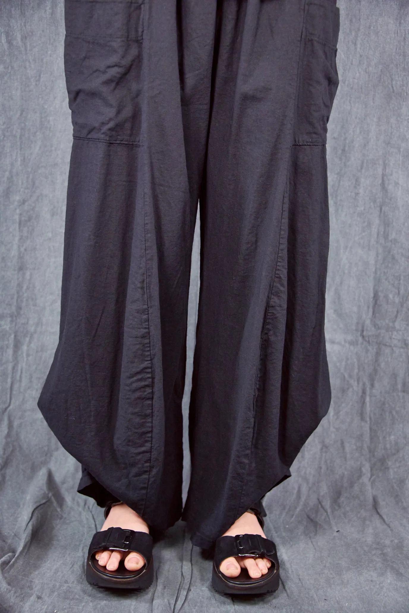 3243 Linen Billow Pant Black-U