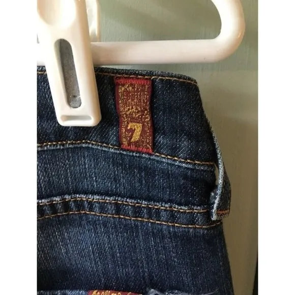 7 For all Mankind Bootcut in Nakita Blue Jeans Womens Size 31 distressed