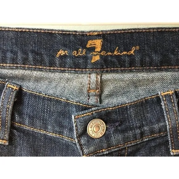 7 For all Mankind Bootcut in Nakita Blue Jeans Womens Size 31 distressed