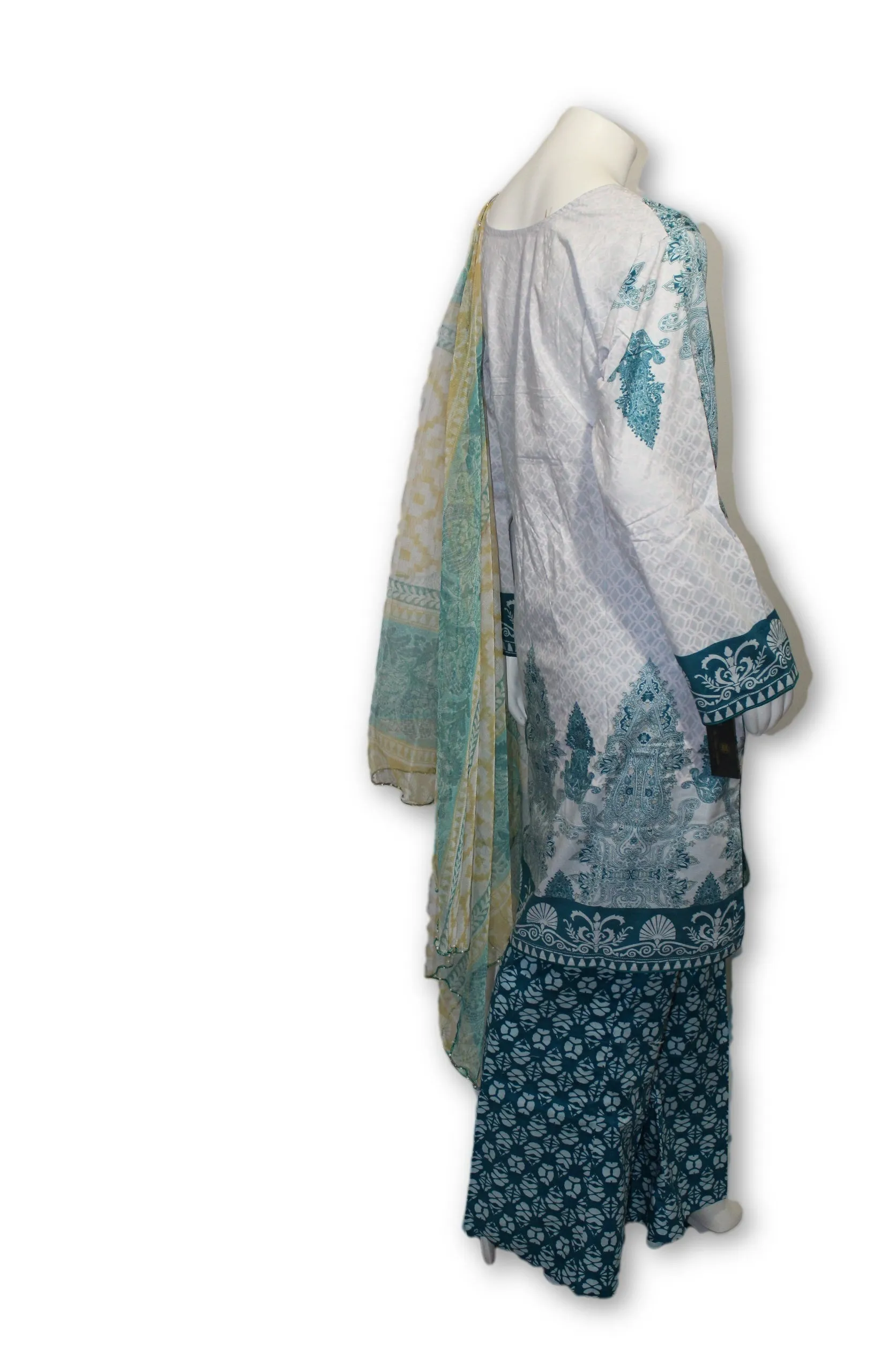 A10 Pakistani Indian Fine Design 3 Pcs Embroidered  Lawn Suit