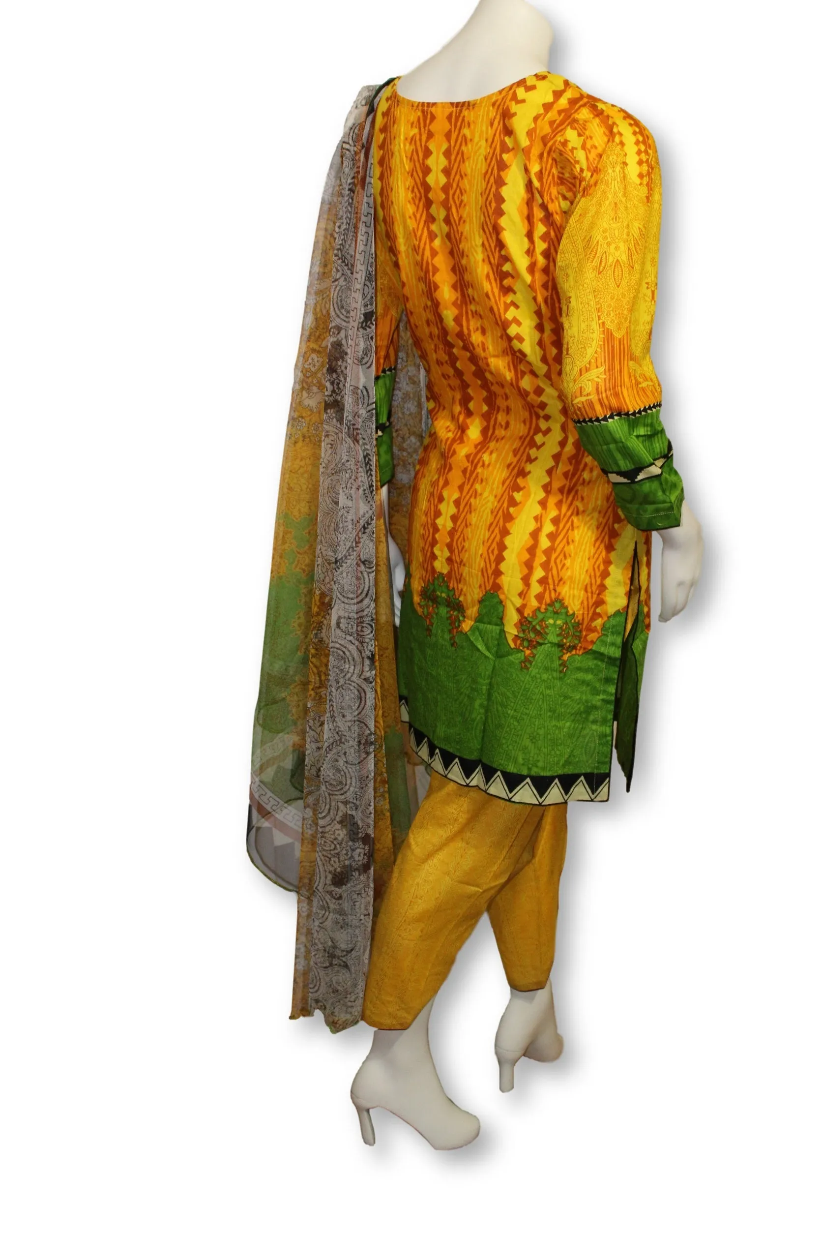 A28 Pakistani Indian Fine Design 3 Pcs Embroidered  Lawn Suit