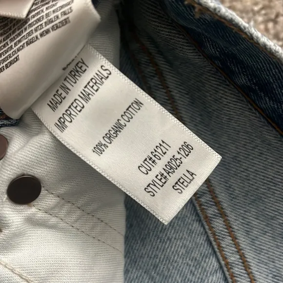 AGOLDE Stella high rise baggy denim shorts, size 23