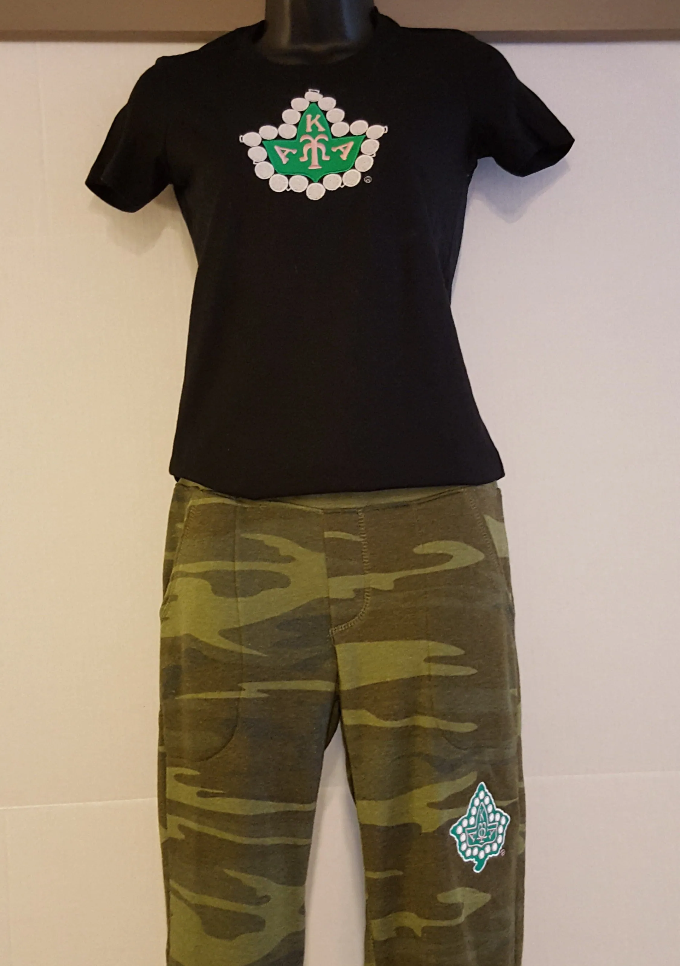 Alpha Kappa Alpha  CAMO JOGGERS(IVY)
