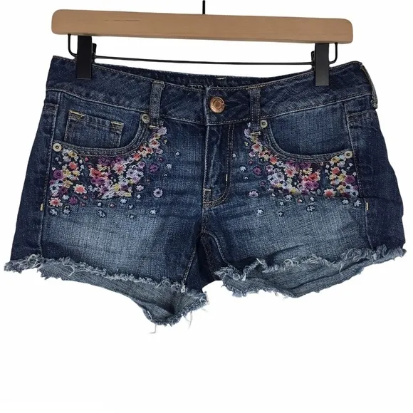 AMERICAN EAGLE Jean Shorts Denim Cut Off Floral Embroidered Festival Boho Size 2