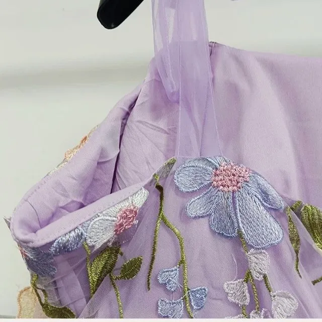 Amira® | Cocktail Dress With Floral Appliqu��s