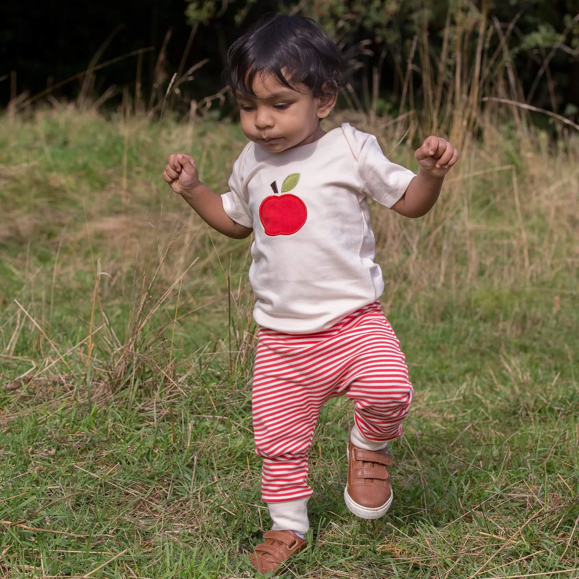 An Apple A Day Applique Short Sleeve T-Shirt