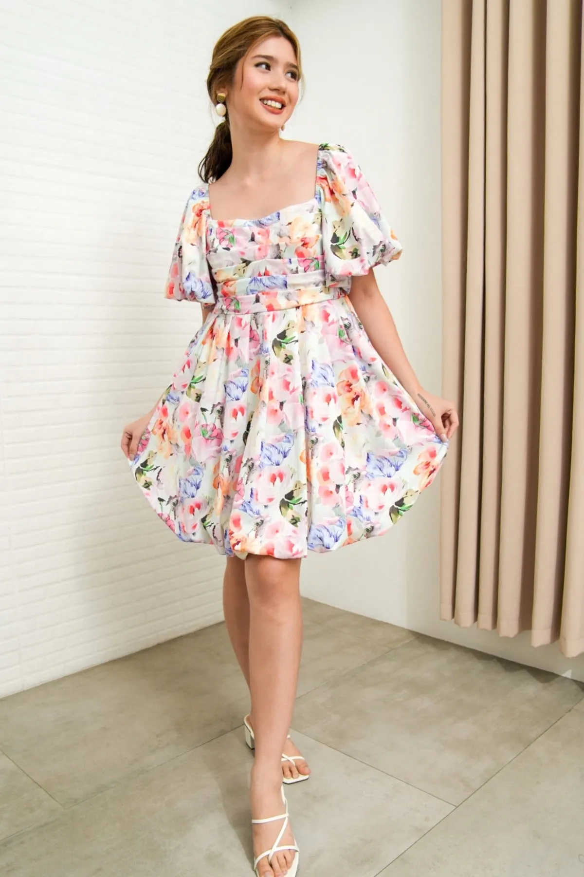 ANYA Pleated Puff-Sleeve Floral Dress (Garden)