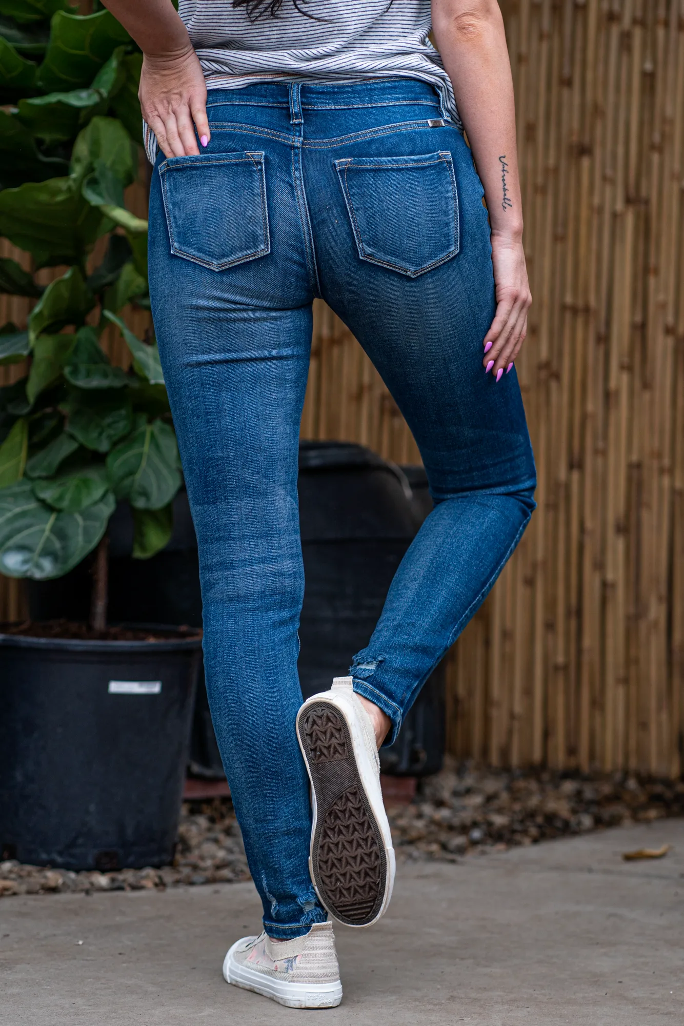 Ariel Mid Rise Skinny