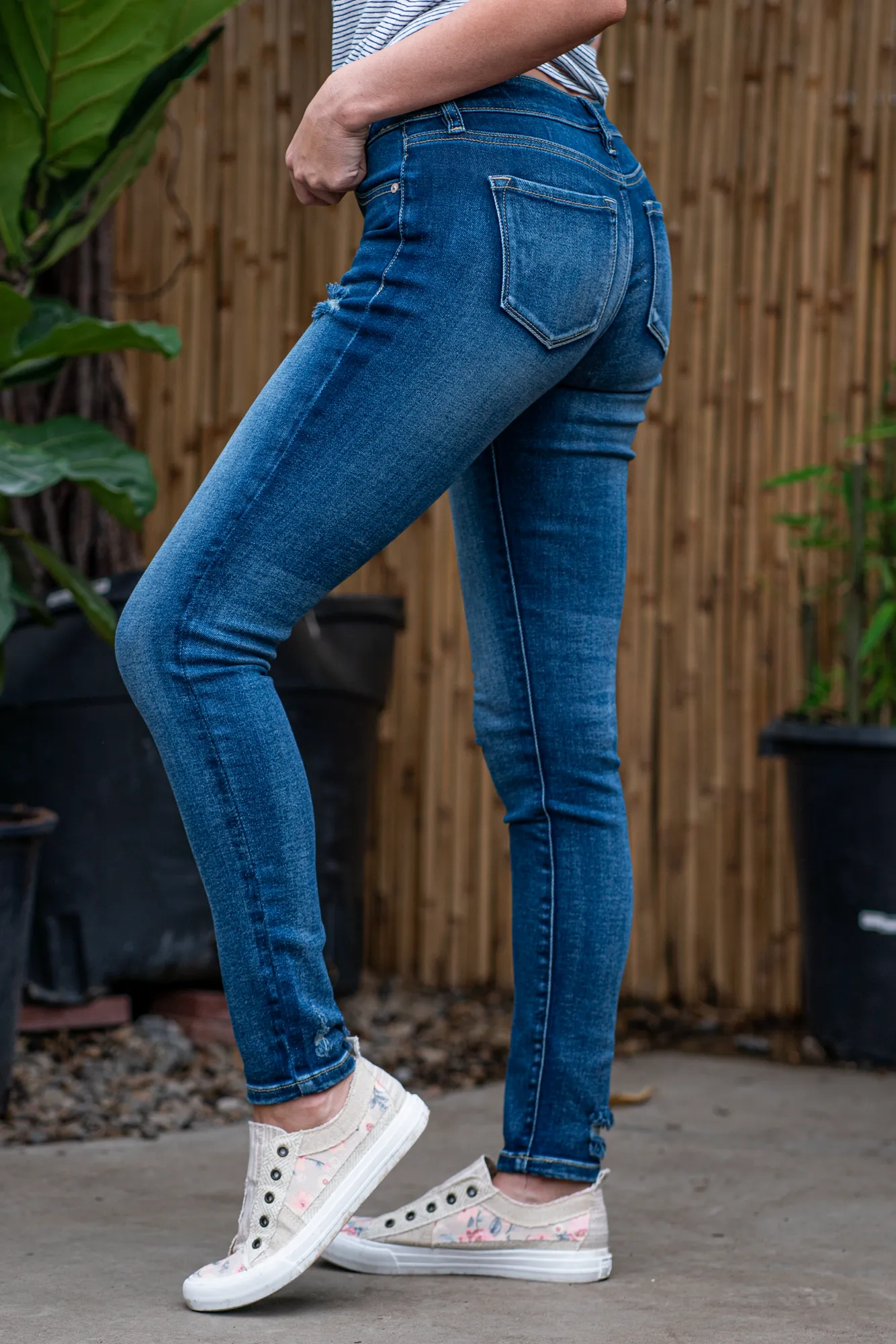 Ariel Mid Rise Skinny