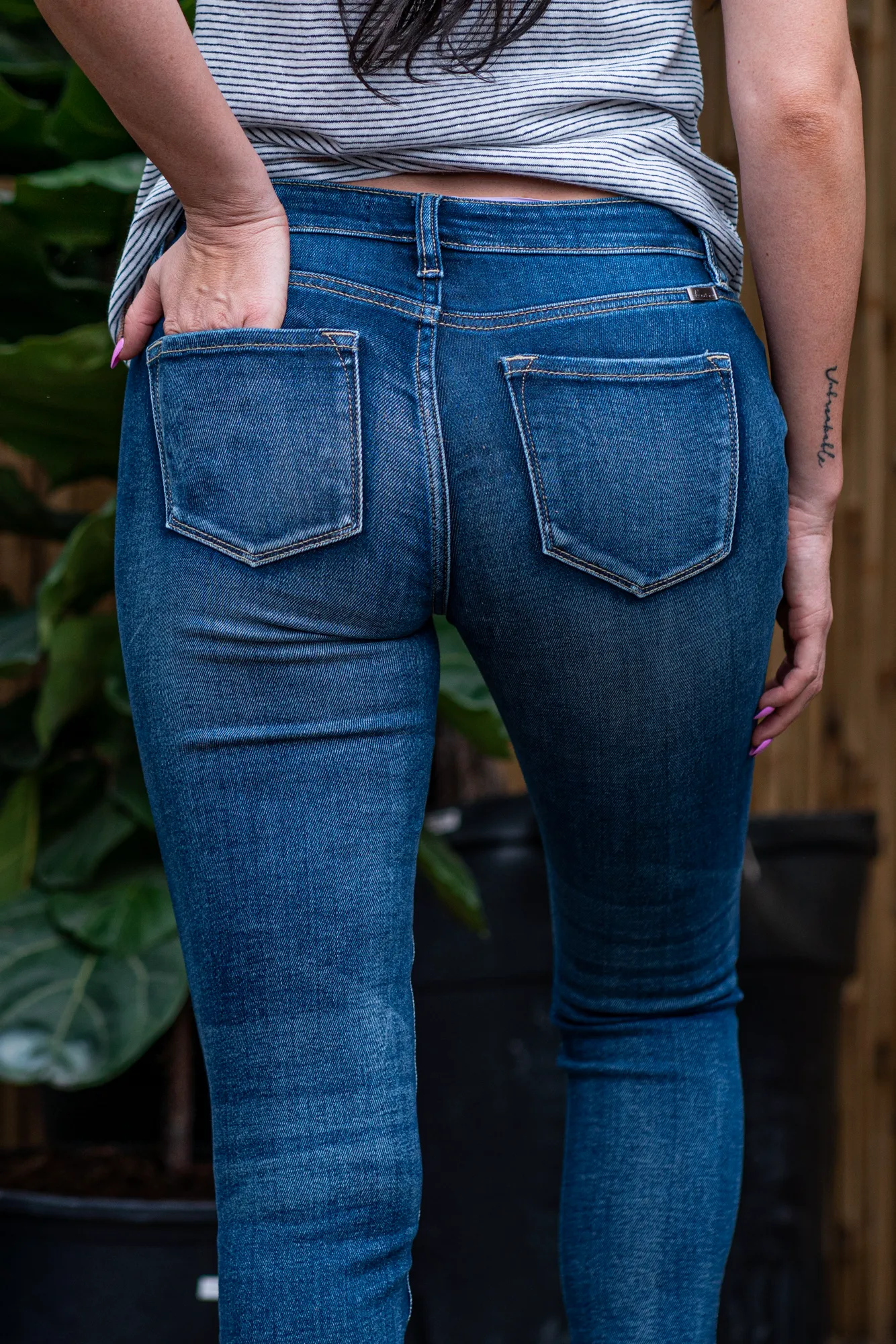 Ariel Mid Rise Skinny