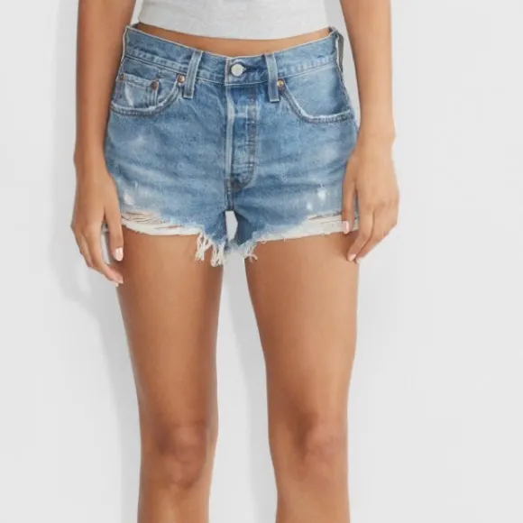 Aritzia Levi's color blue 501 Original Short