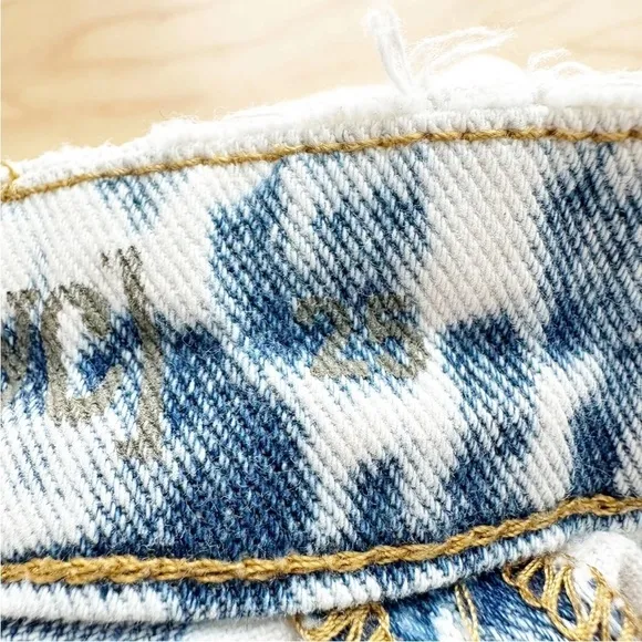 Blank NYC Women's High Waisted Front Pleat Acid Wash Distressed Jeans Size 25
