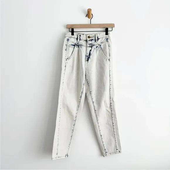 Blank NYC Women's High Waisted Front Pleat Acid Wash Distressed Jeans Size 25