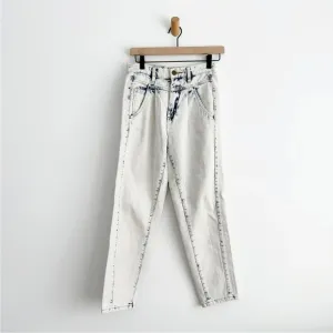 Blank NYC Women's High Waisted Front Pleat Acid Wash Distressed Jeans Size 25