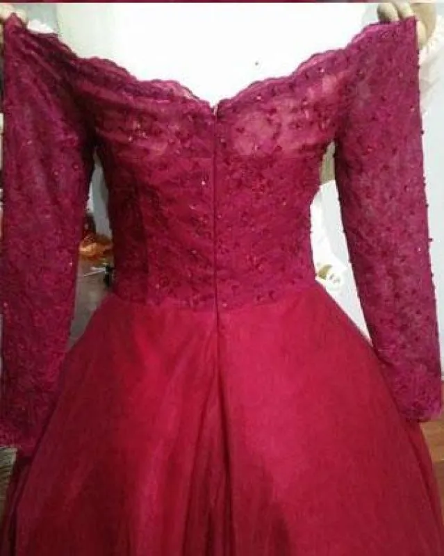 Burgundy Off the Shoulder Sleeve Applique Tulle Evening Long Prom Dress