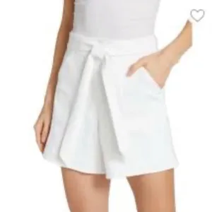 Cinq A Sept Women's White Rayla-Flounce ShortsSize 4 jeans belted high waisted
