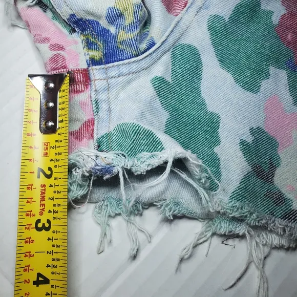 CITIZENS OF HUMANITY Kristen High Rise Shorts denim  FLORAL Sz 26