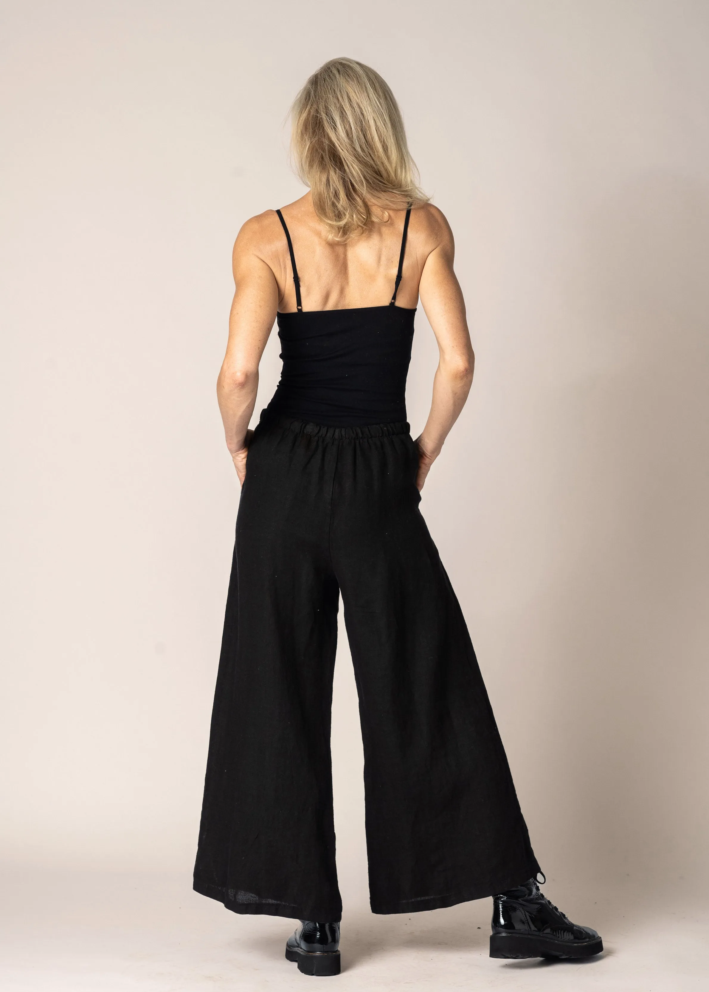 Clair Linen Pants in Onyx