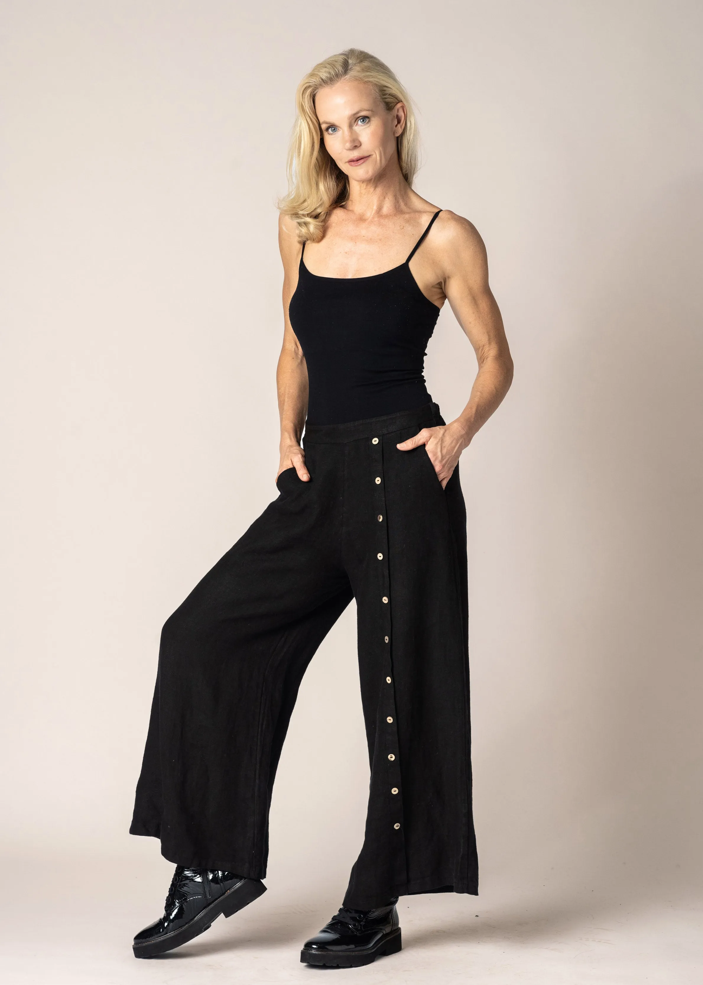 Clair Linen Pants in Onyx