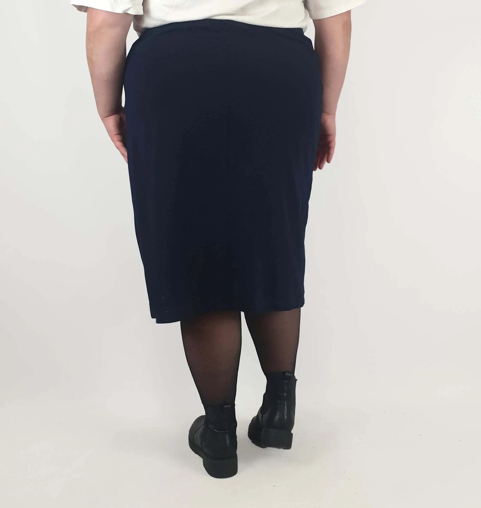 Commonry deep navy knot front pencil skirt size 22
