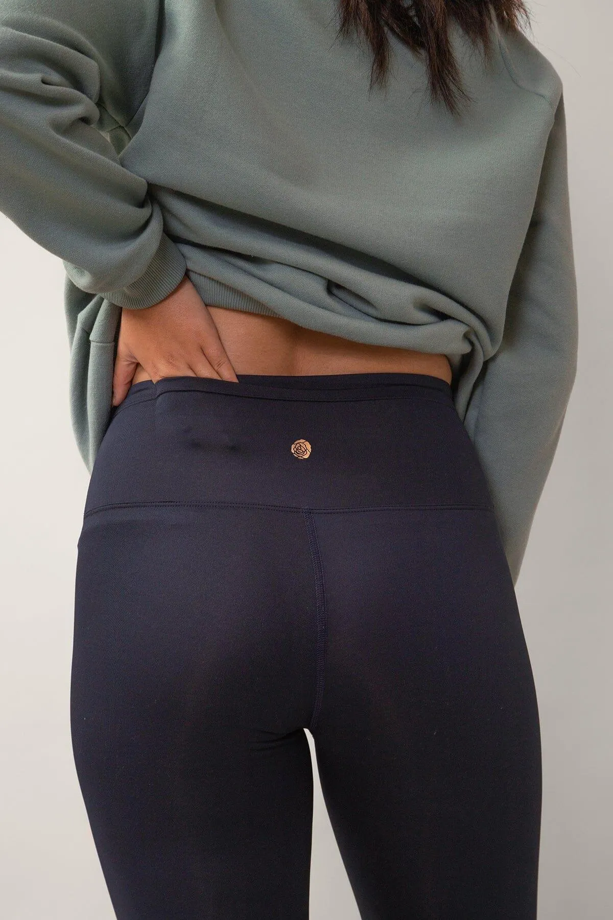 Divine Ultrahigh-Rise Legging Rose Buddha - Deep Ocean