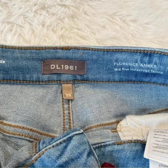 𝅺DL1961 Florence Mid-Rise Instasculpt Skinny Jeans - Size 29