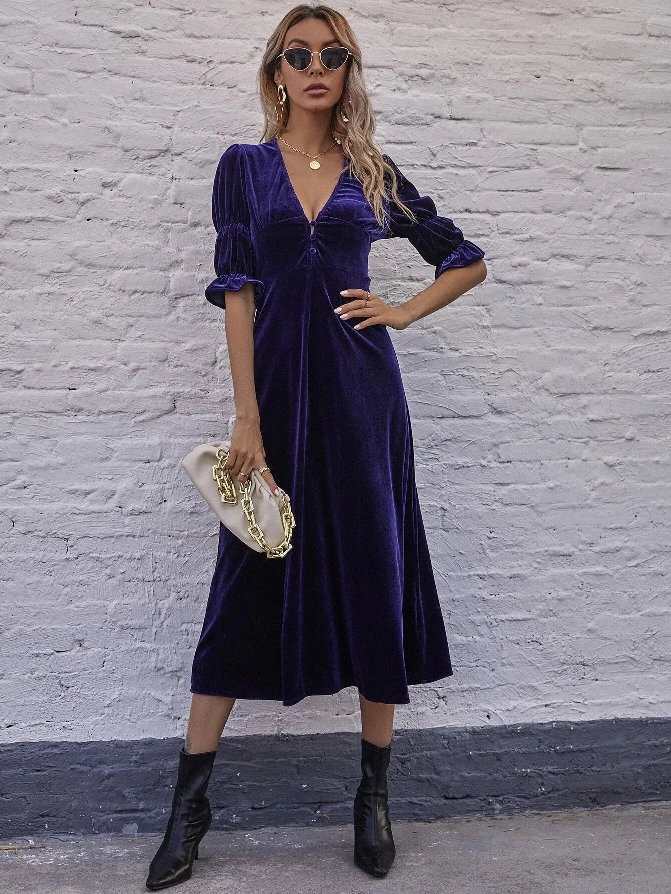 Elegant Lantern Sleeve Elastic Velvet Waist Midi Dresses