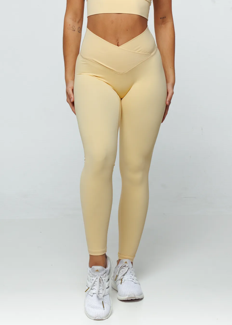 Elevate Cross Leggings - Buttermilk