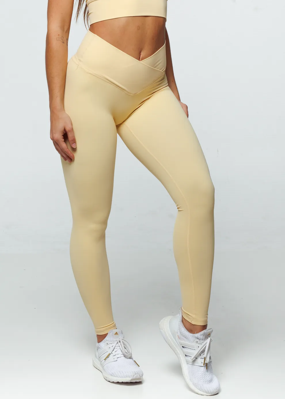 Elevate Cross Leggings - Buttermilk