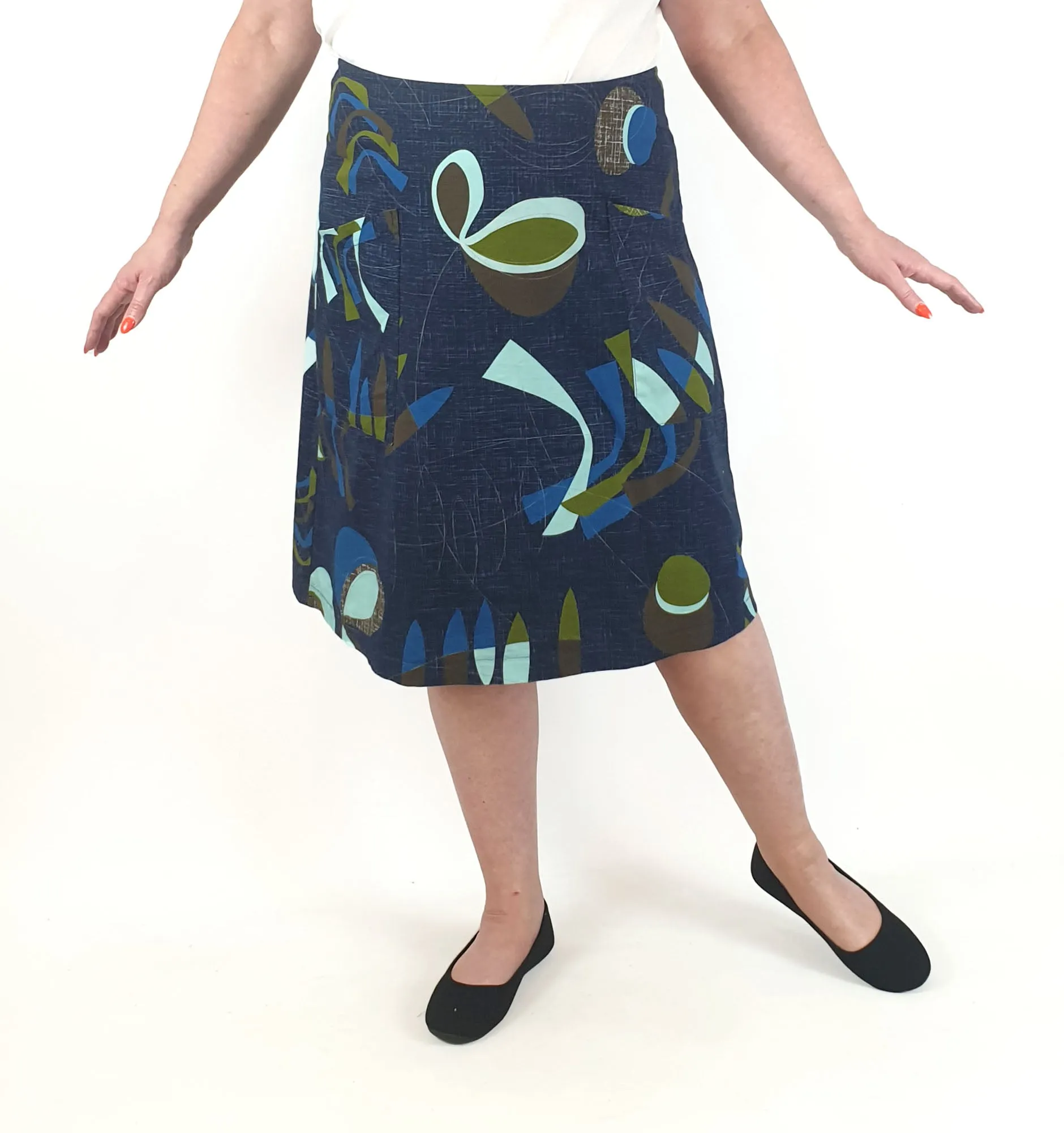 Essaye by Surface Art navy-based unique print A-line skirt size XXL (made in Australia)
