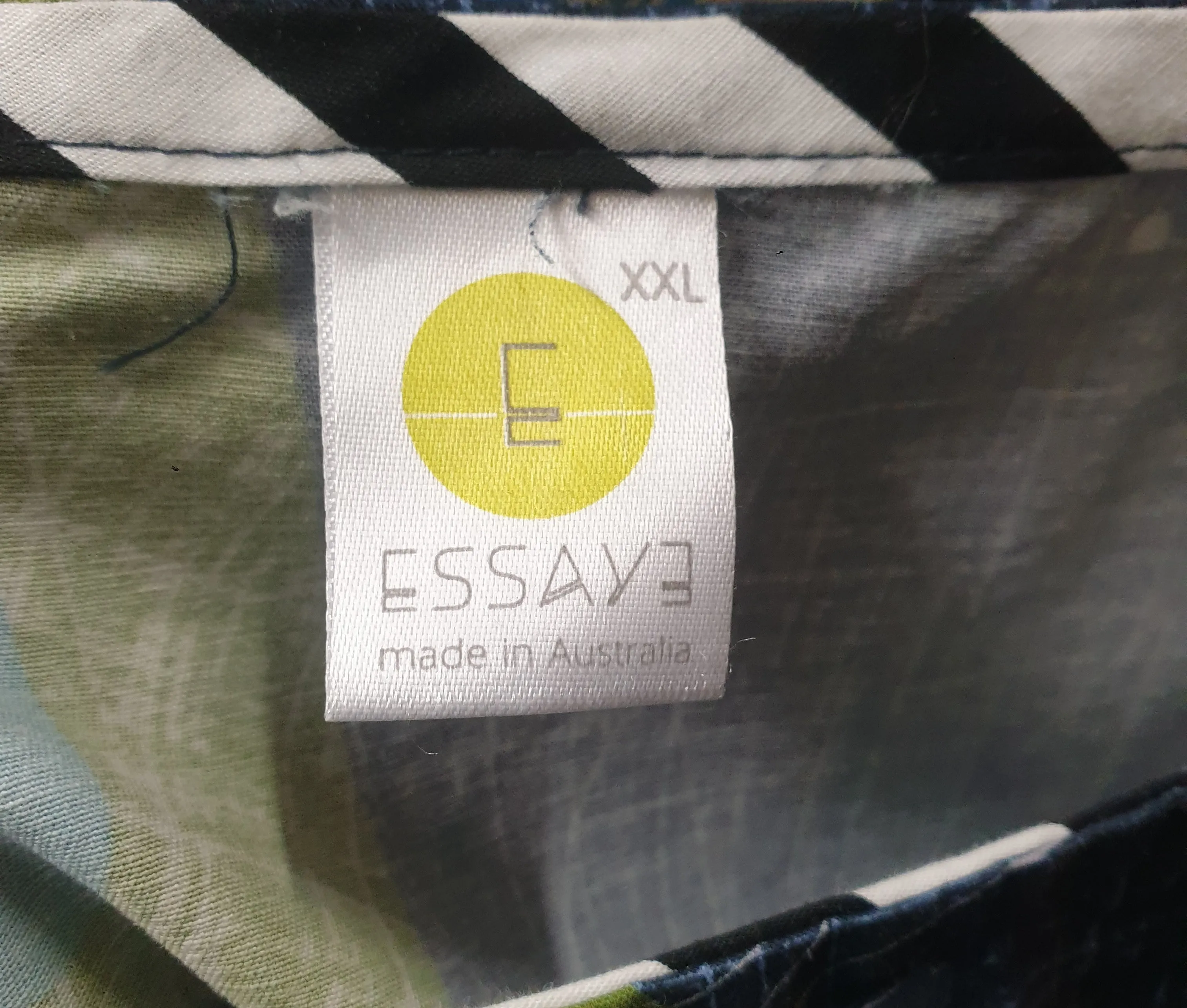 Essaye by Surface Art navy-based unique print A-line skirt size XXL (made in Australia)