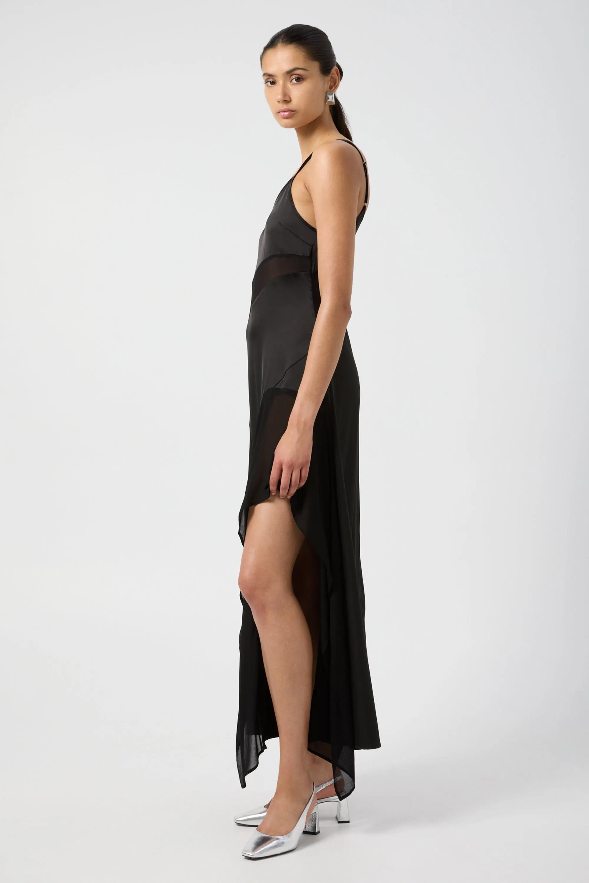ESSENCE PANELLED MAXI DRESS | BLACK