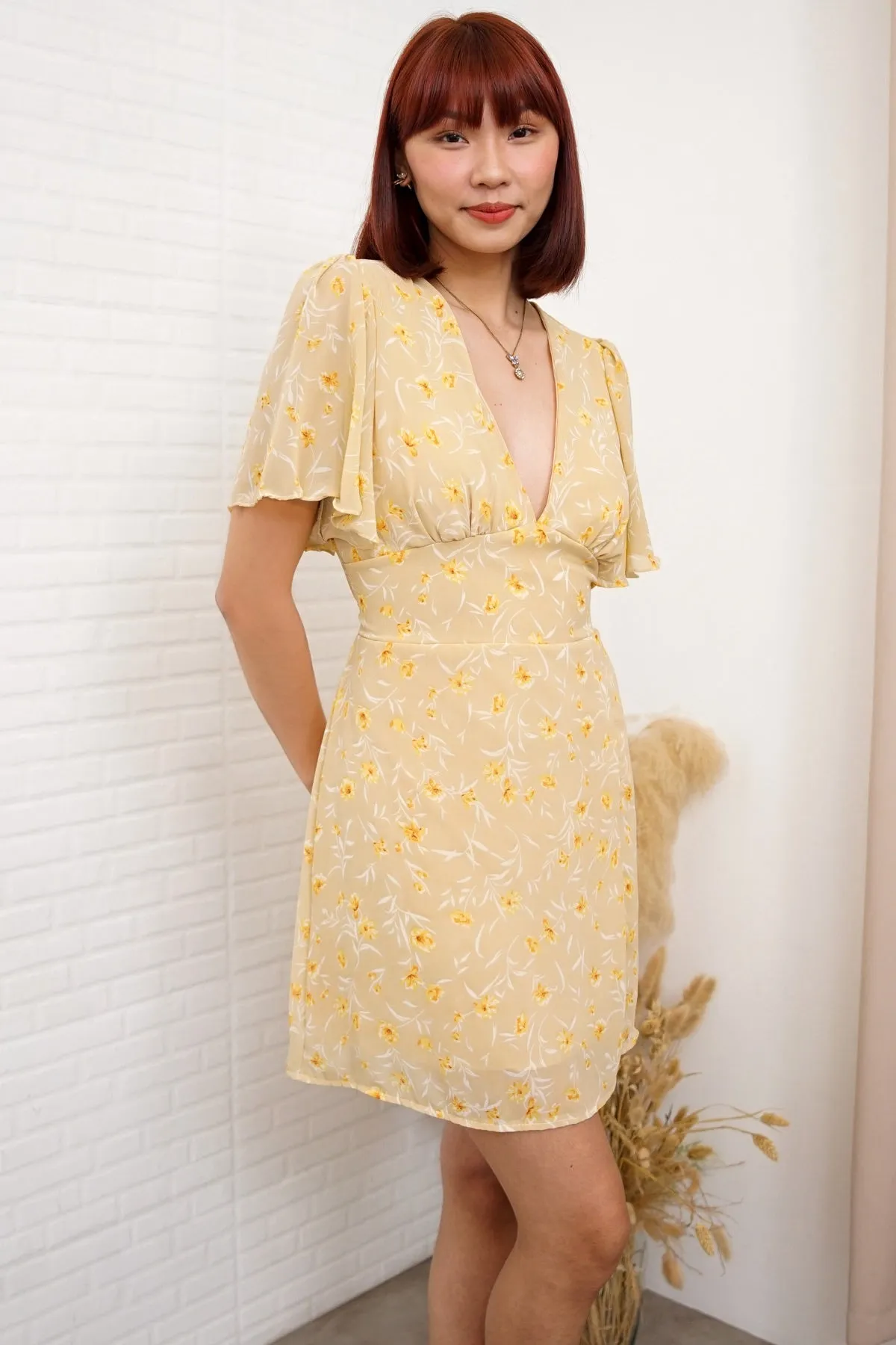 EVERLY Flutter-Sleeve Chiffon Dress (Custard Yellow)