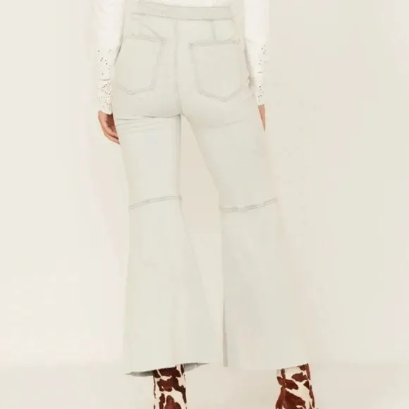 Free People We The Free jeans High Rise Youthquake super Flare Light Wash 27