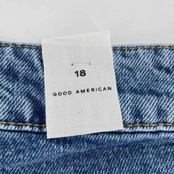 Good American Bombshell Shorts 18