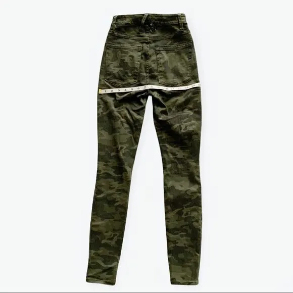 GOOD AMERICAN Good Waist Skinny Jeans!