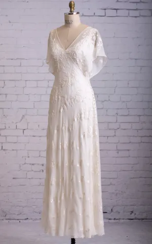 Graceful V-neck V-back Side Button Decorated Dress With Butterfly Sleeves-704162