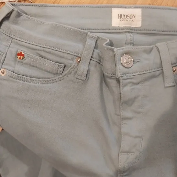 Hudson Nico Super Skinny Midrise Jeans / Size 25 / Color SBAY / Robins Egg Blue