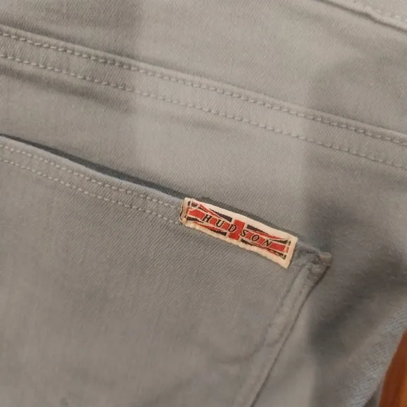 Hudson Nico Super Skinny Midrise Jeans / Size 25 / Color SBAY / Robins Egg Blue