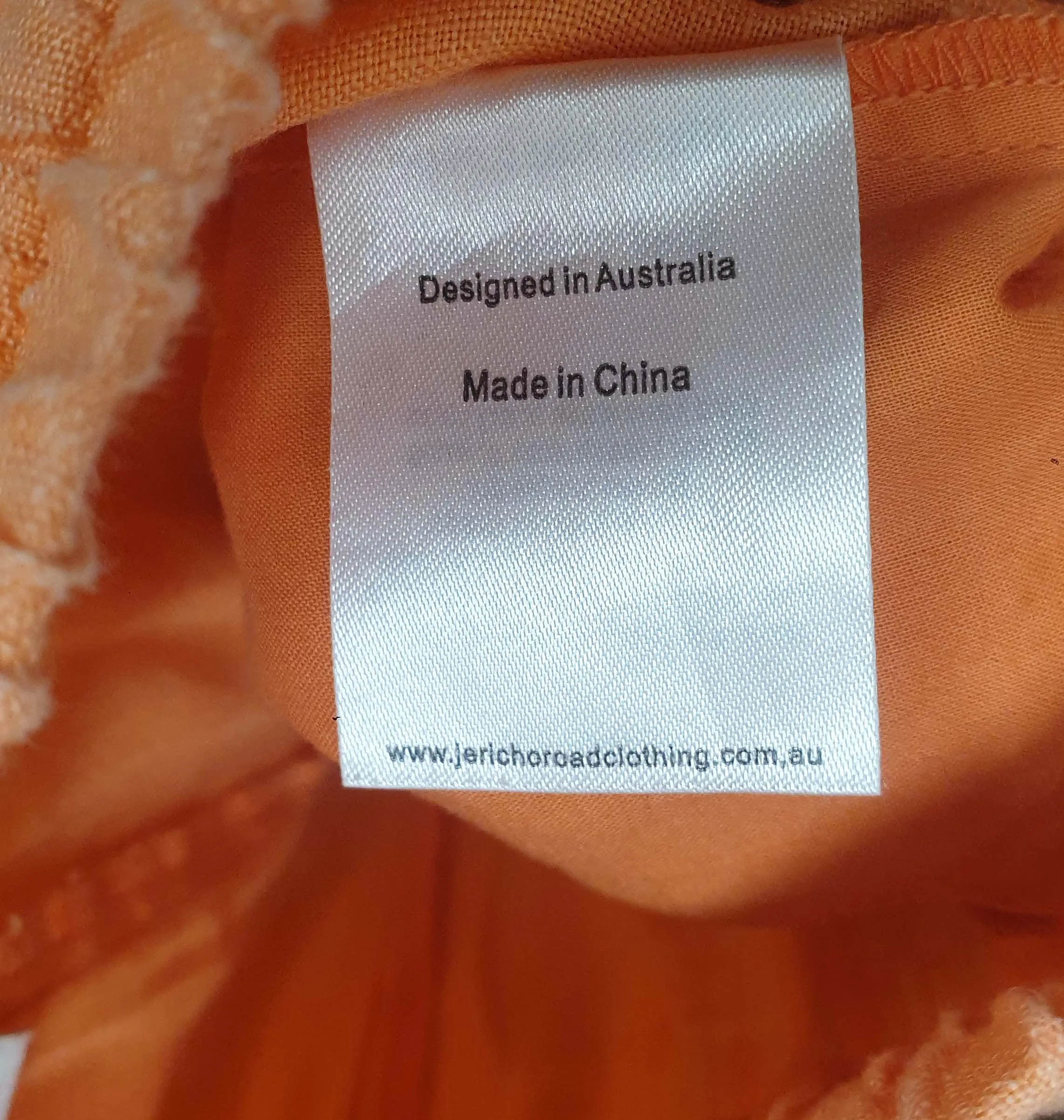 Jericho Road peachy orange wide leg pants with fun scalloping detail size 10