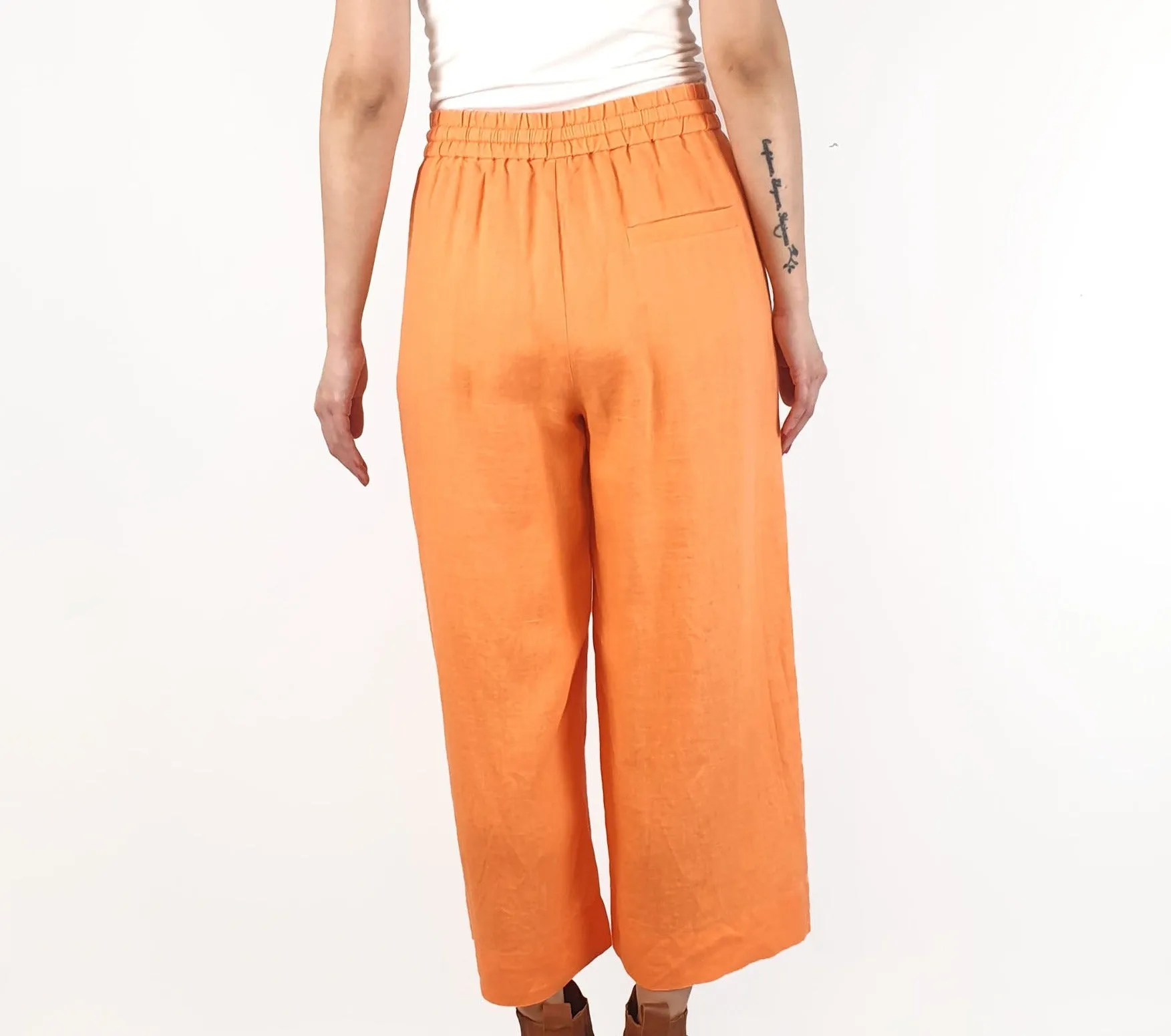 Jericho Road peachy orange wide leg pants with fun scalloping detail size 10