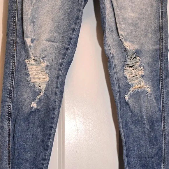 Kancan Distressed Estilo Jeans Size 28