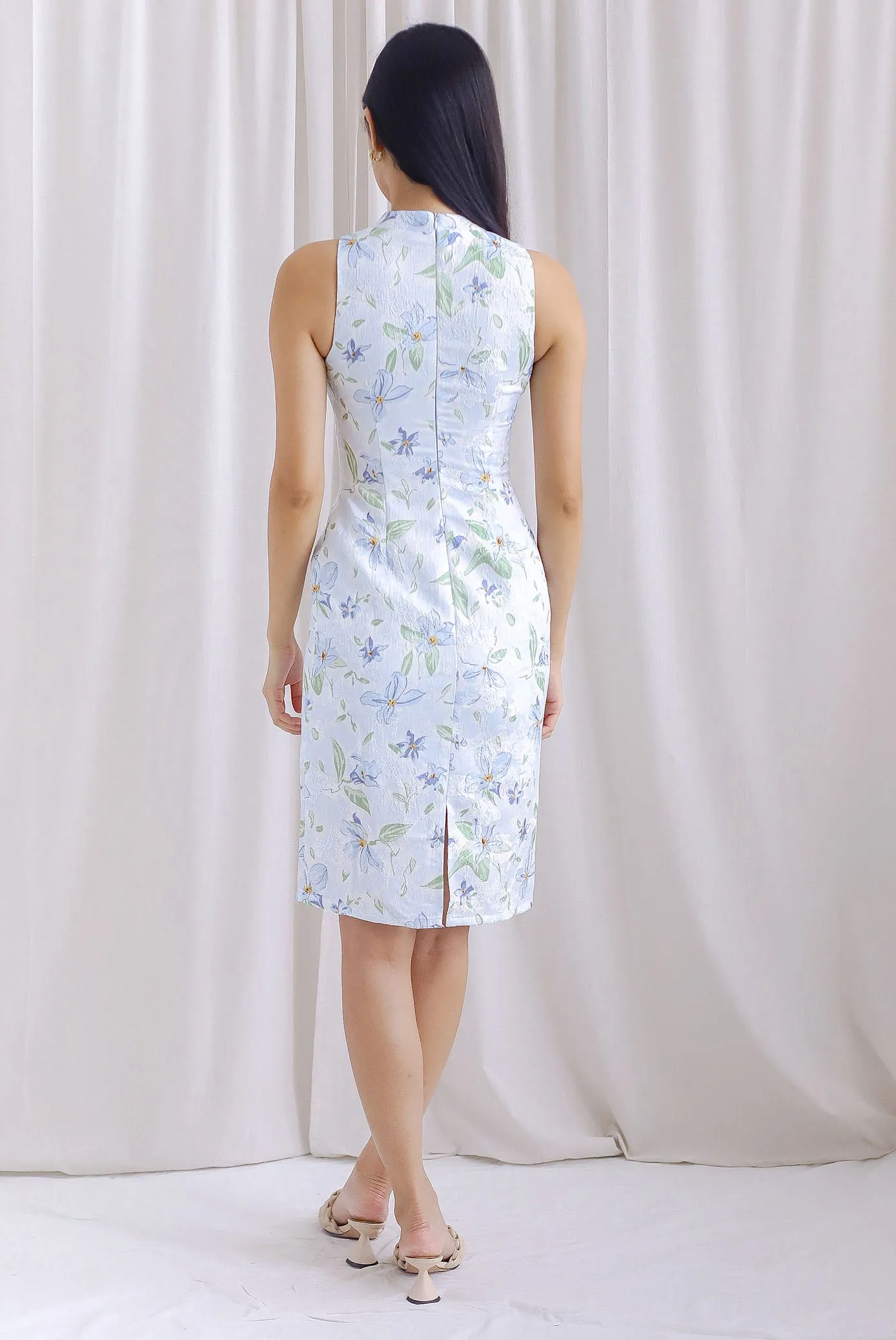 Korren Cheongsam Dress In Blue Floral