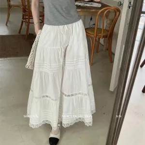 Lace A-line white skirt