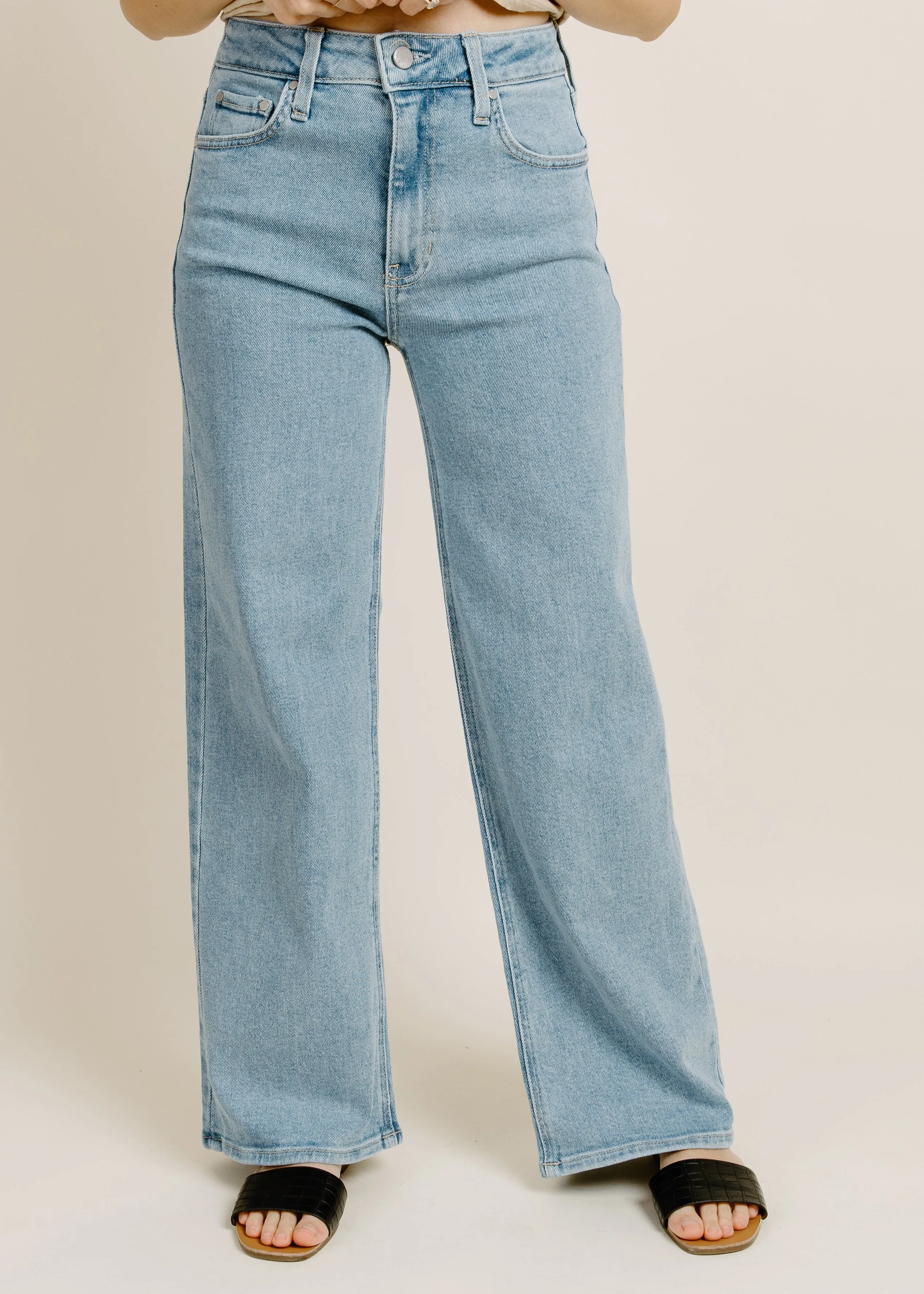 Lena Straight Jean