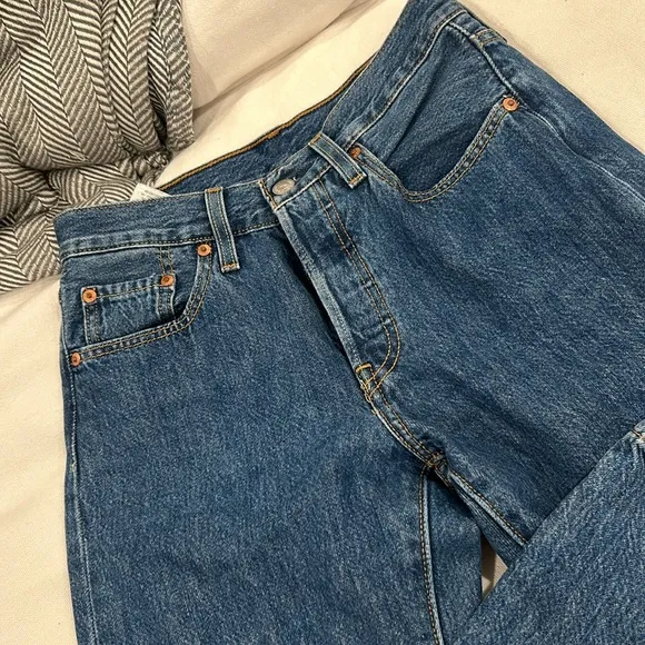 Levi‎ Blue 501 Skinny Jeans Size 25