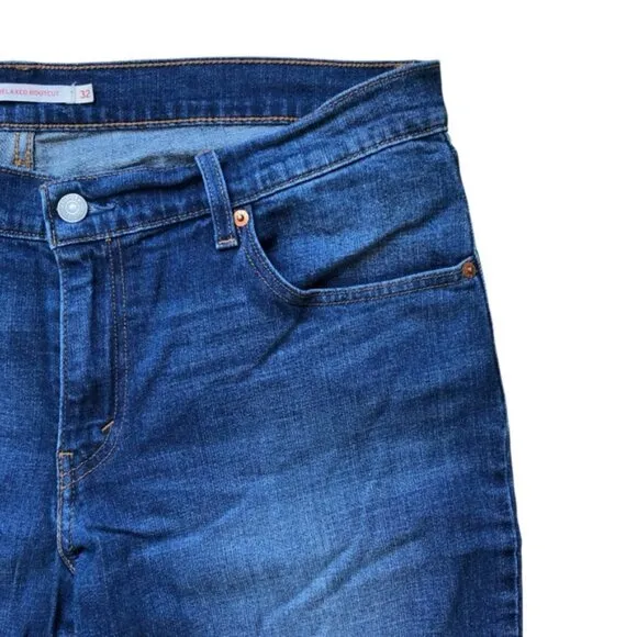 Levi’s 415 Relaxed Bootcut Size 32 Women’s Jeans