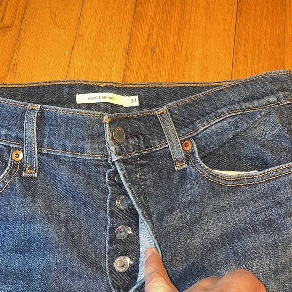 Levi’s Wedgie Skinny Button Fly Jeans