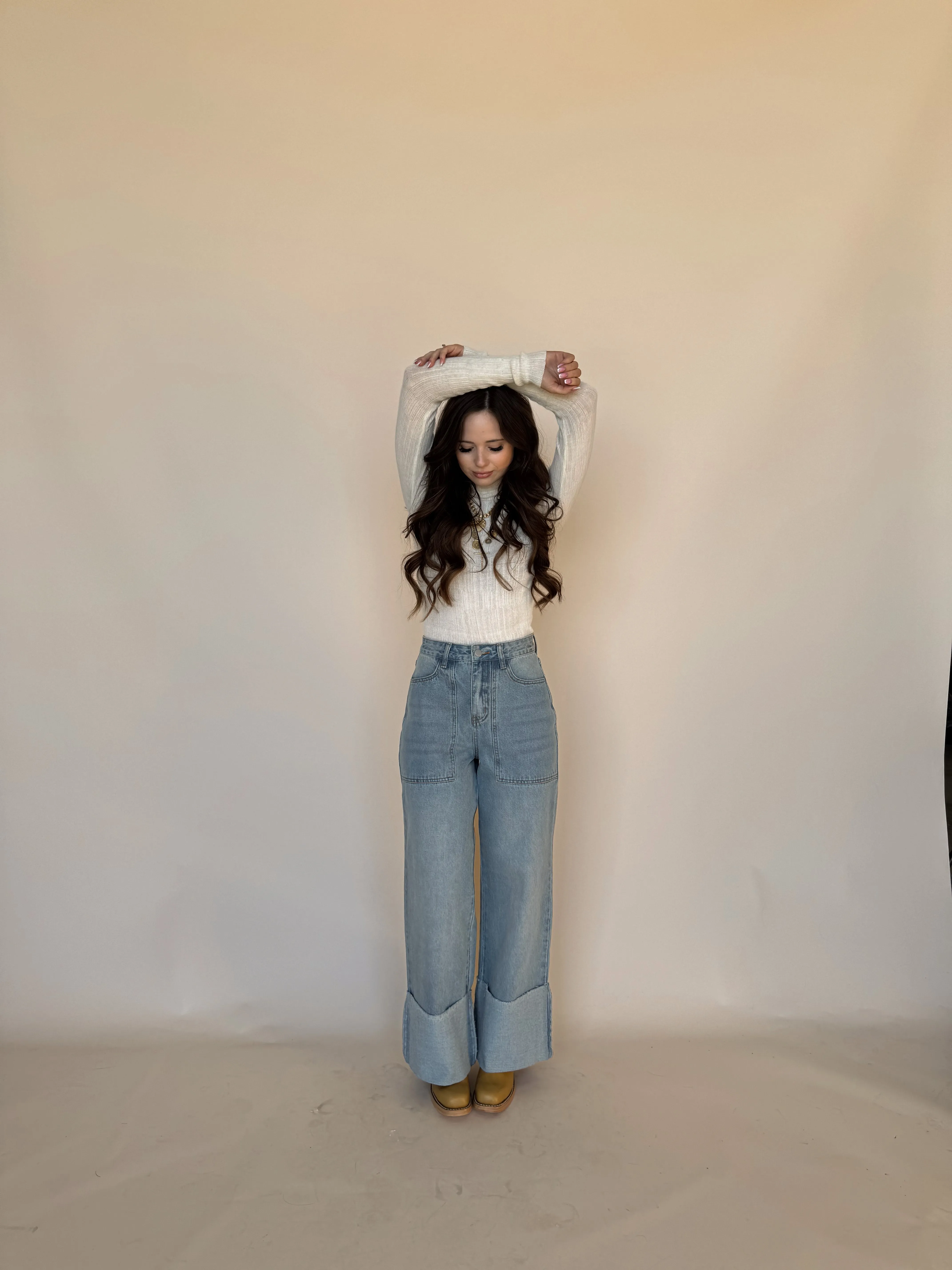 Light Cuffed Jeans